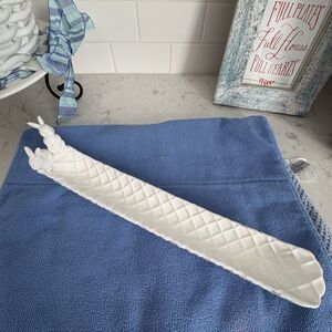 Mud Pie White Ceramic bunny   Tray -